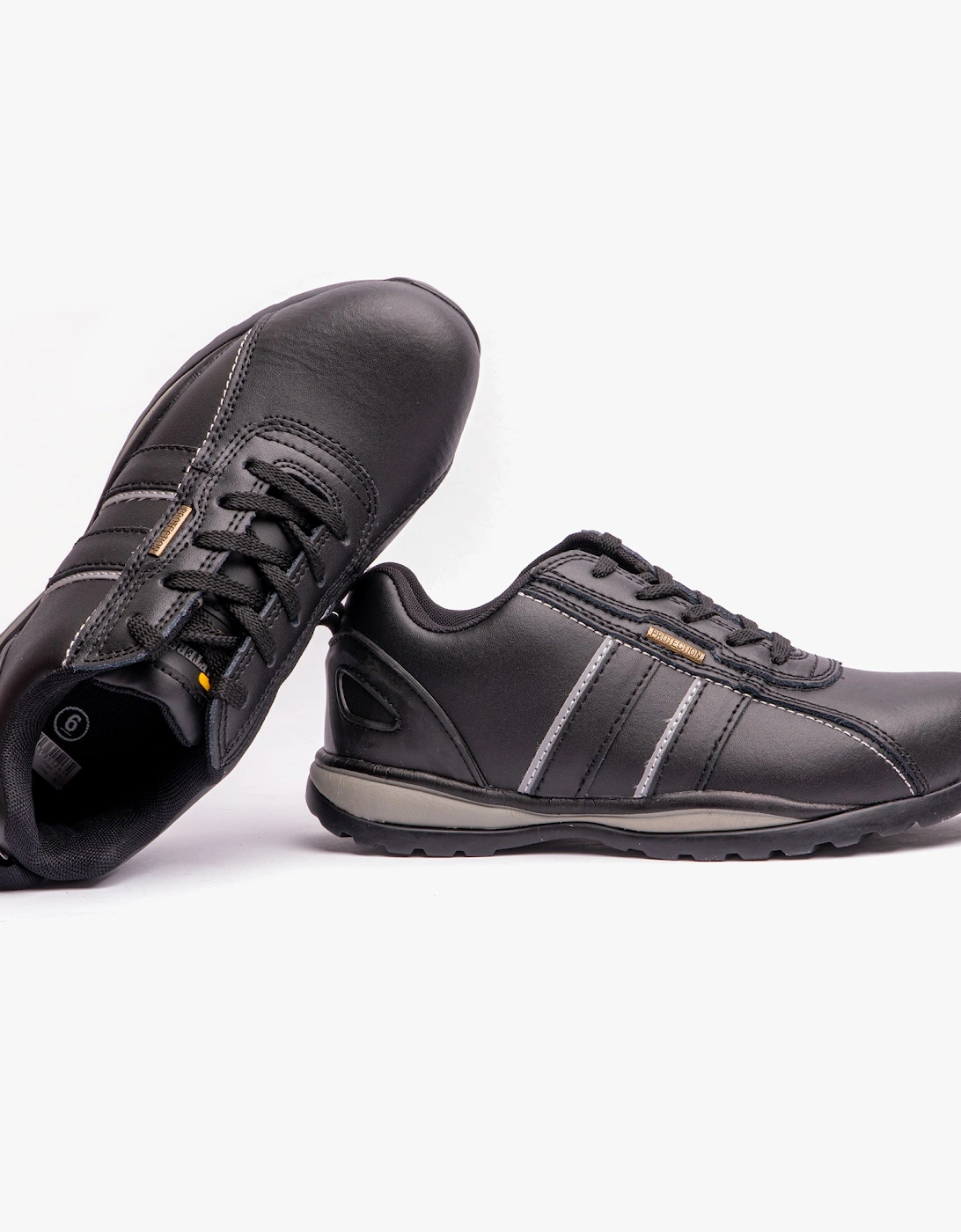 M090A Unisex Safety Trainers Black