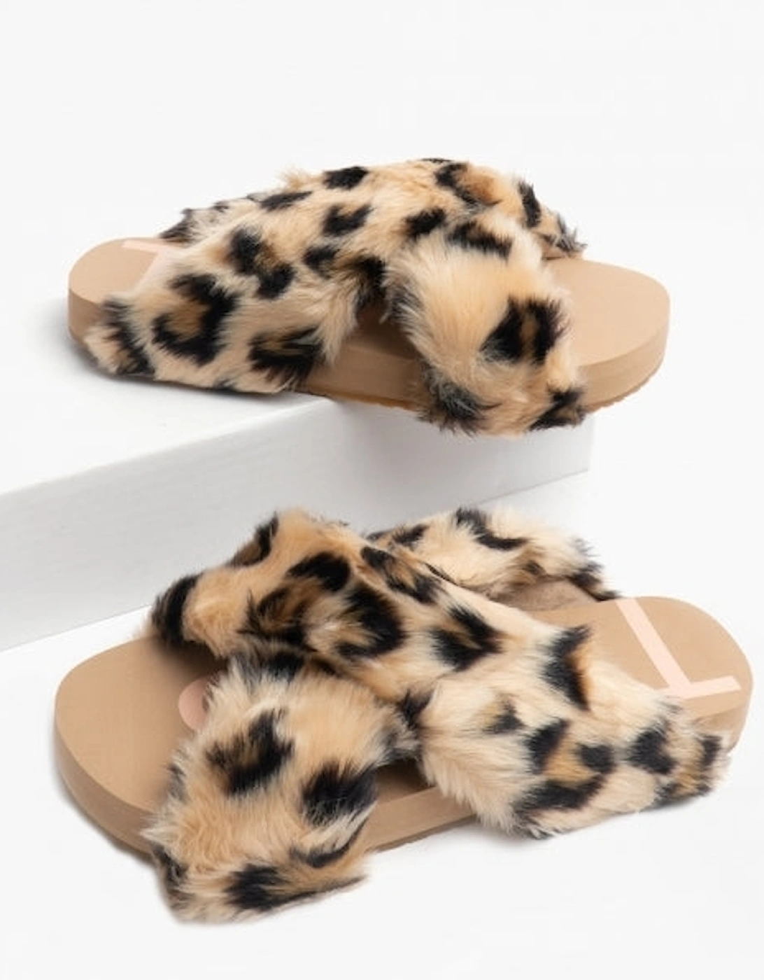 SUSIE Womens Faux Fur Mule Slippers Natural/Leopard