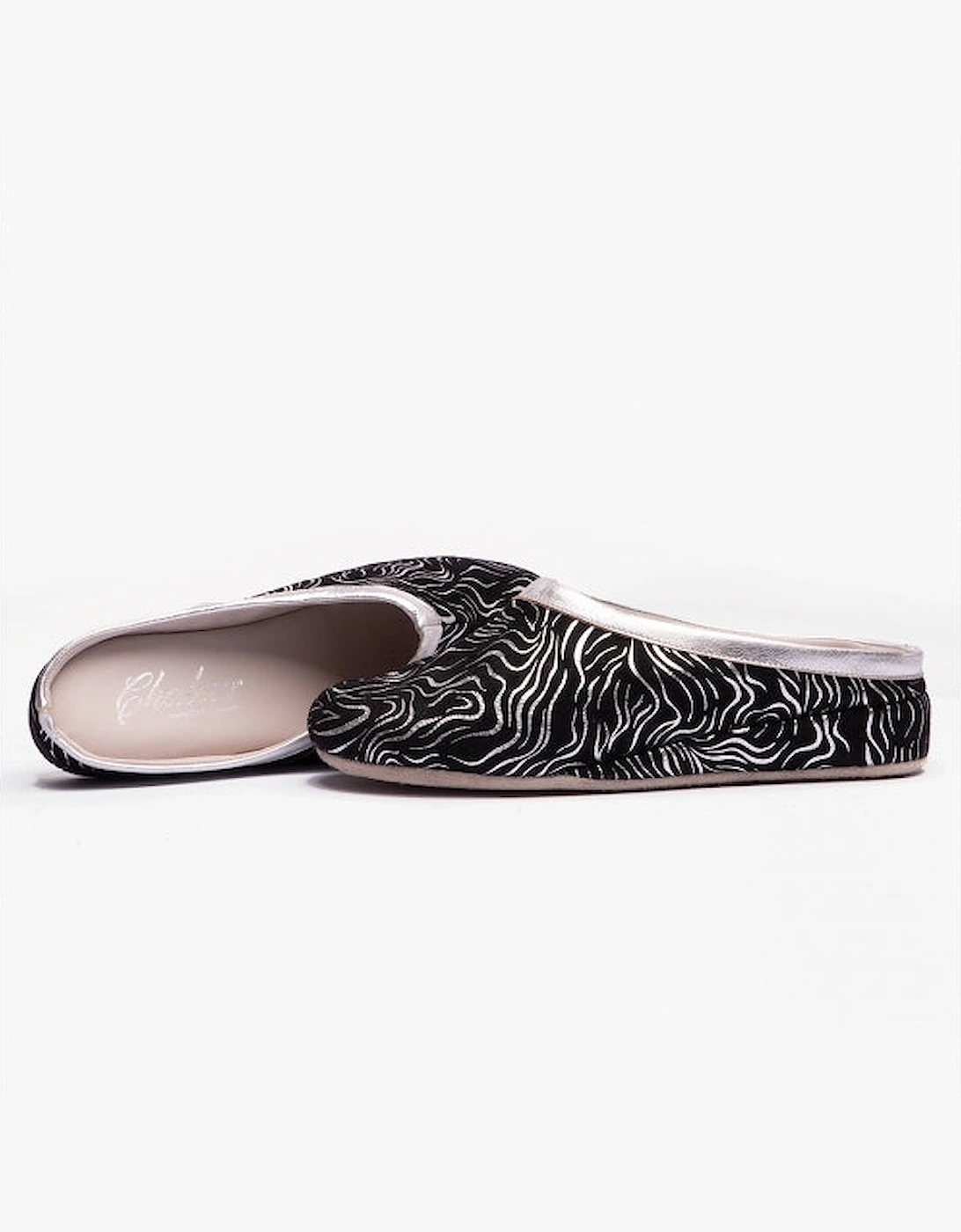 GEONNA Womens Mule Slippers Black/Silver