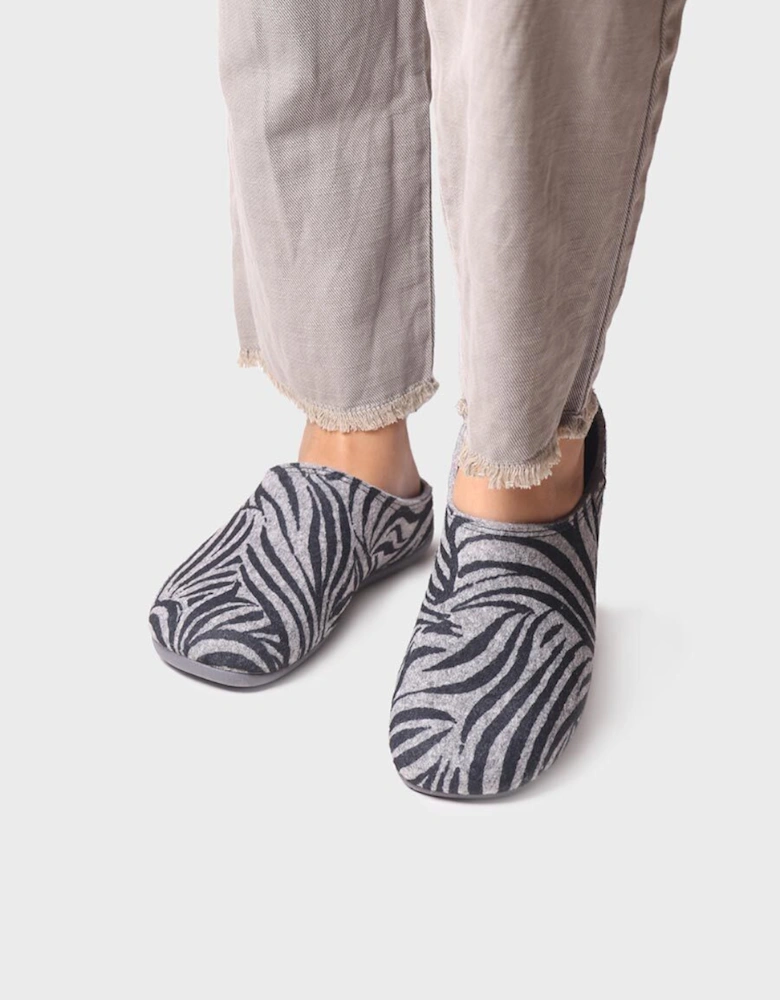 MAUI-NM Womens Slippers Zebra