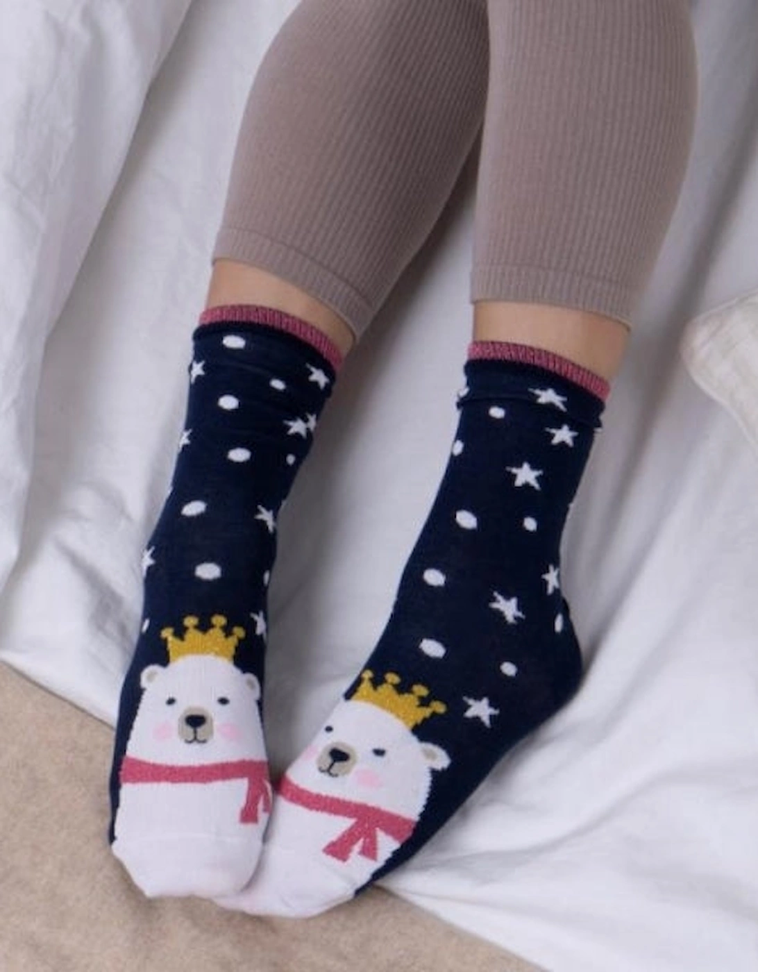 Isotoner NOVELTY ANKLE Womens Socks Polar Bear: One Size, 6 of 5