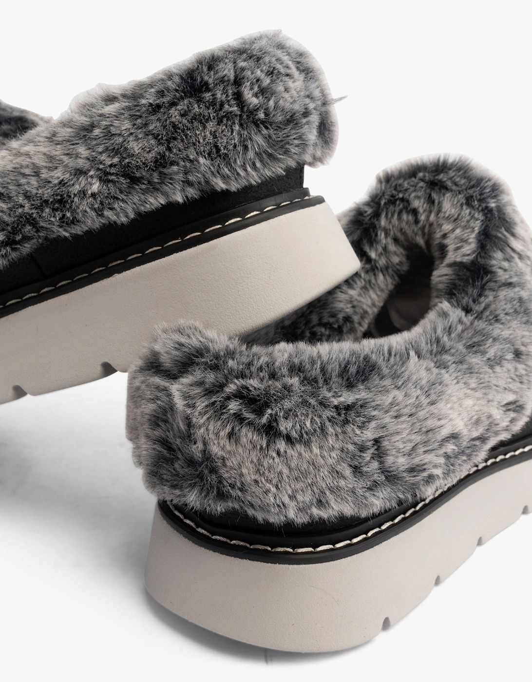 114762/BLK KEEPSAKES LITE - COZY BLEND Womens Slippers Black