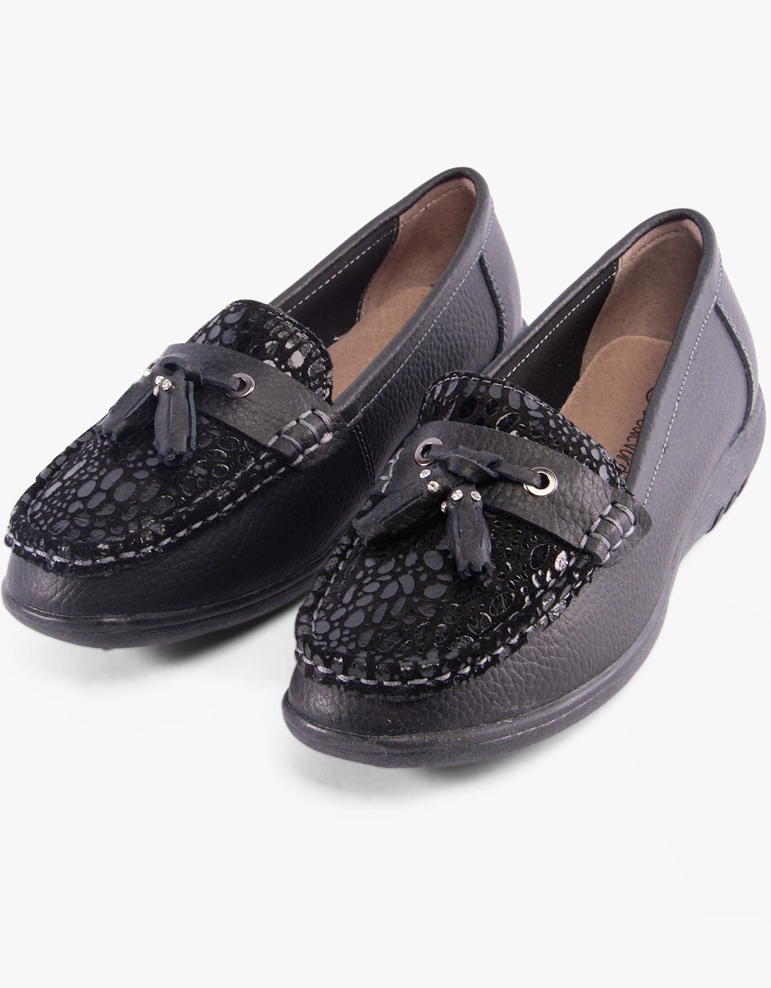 PEBBLE Womens Action Leather Loafers Black