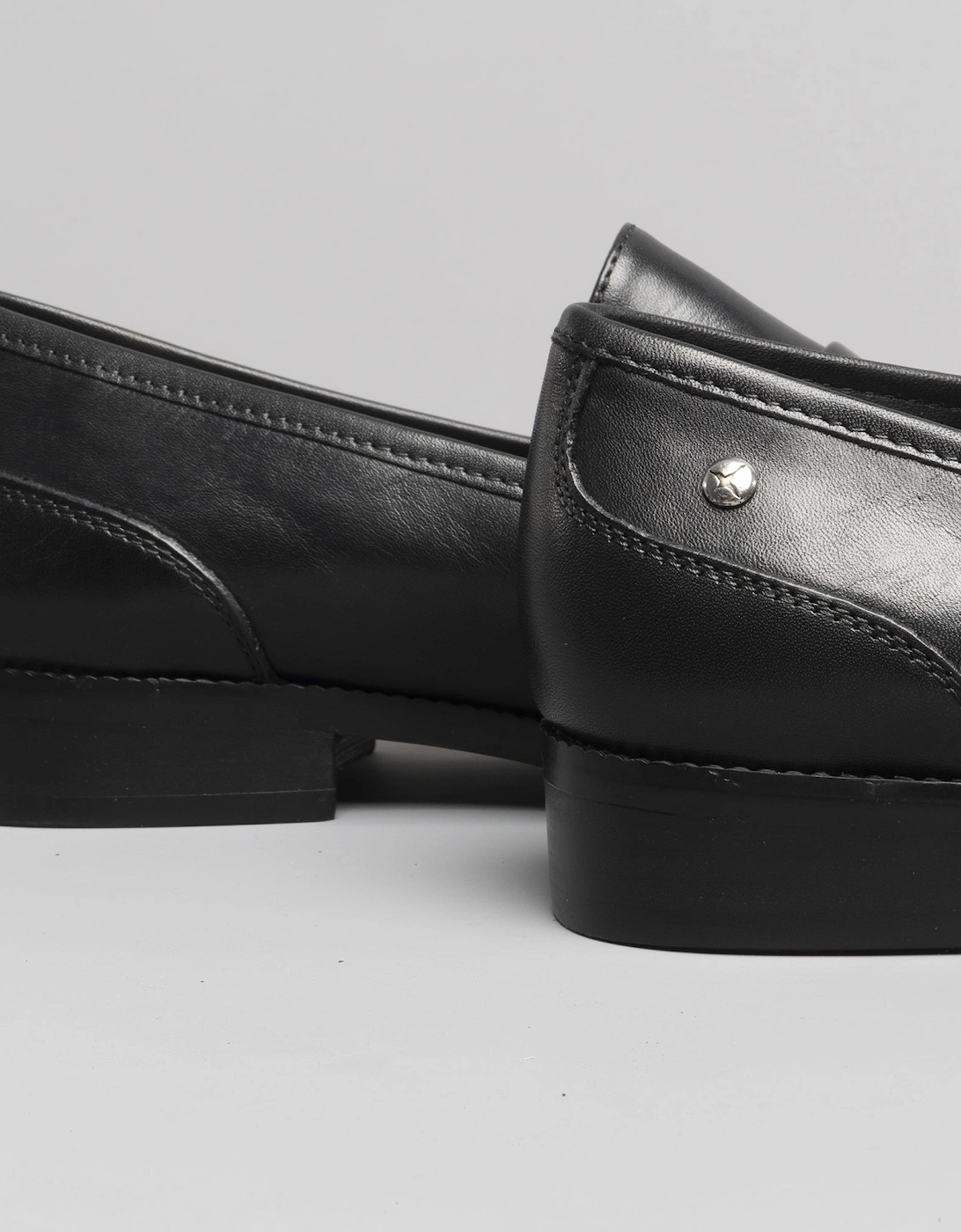 ROYAL Womens Leather Loafers Black