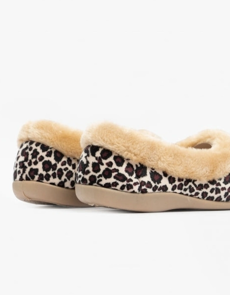 PENNY Womens Full Slippers Leopard Print