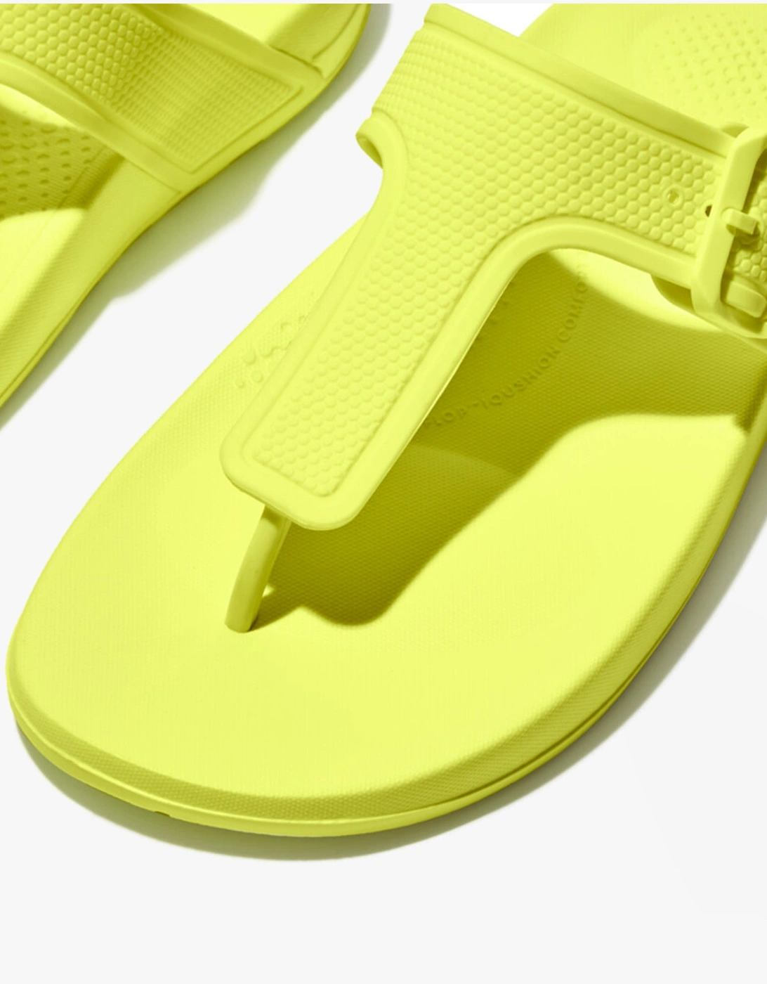 iQUSHION ADJUSTABLE Womens Buckle Flip-Flops Electric Yellow