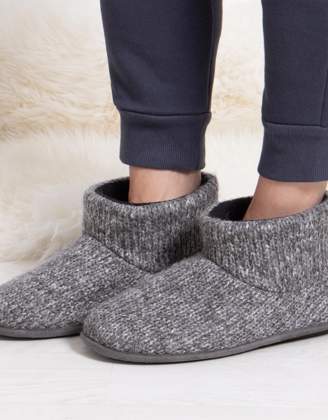 KNITTED SHORT BOOT SLIPPER Mens Grey