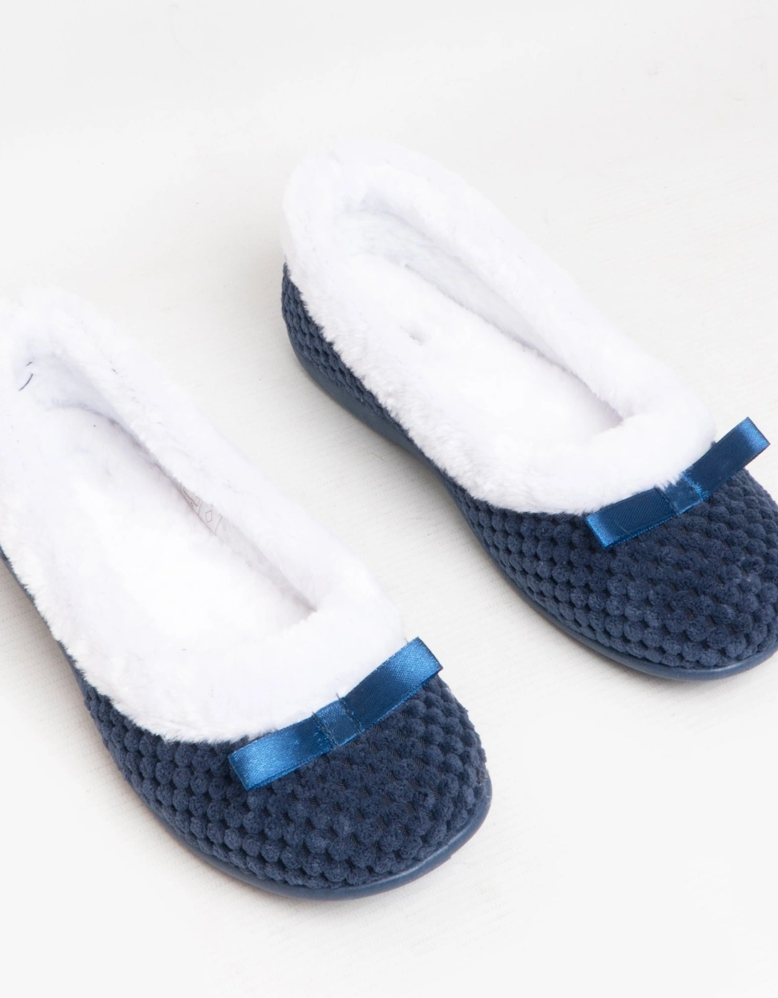 CARA Womens Knit Slippers Navy