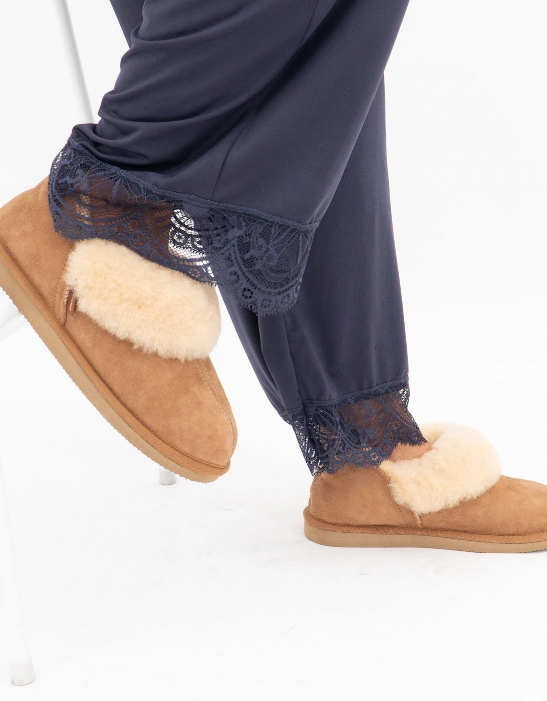 KARIN Womens Sheepskin Slipper Boots Chestnut