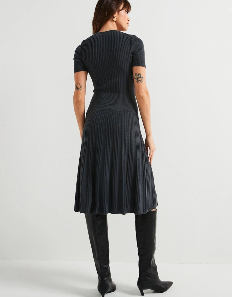 Merino Short Sleeve Dress - Dark Grey