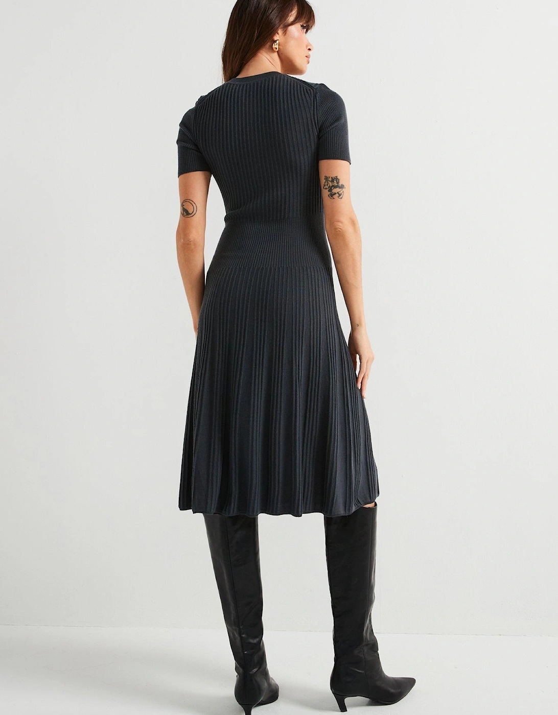 Merino Short Sleeve Dress - Dark Grey