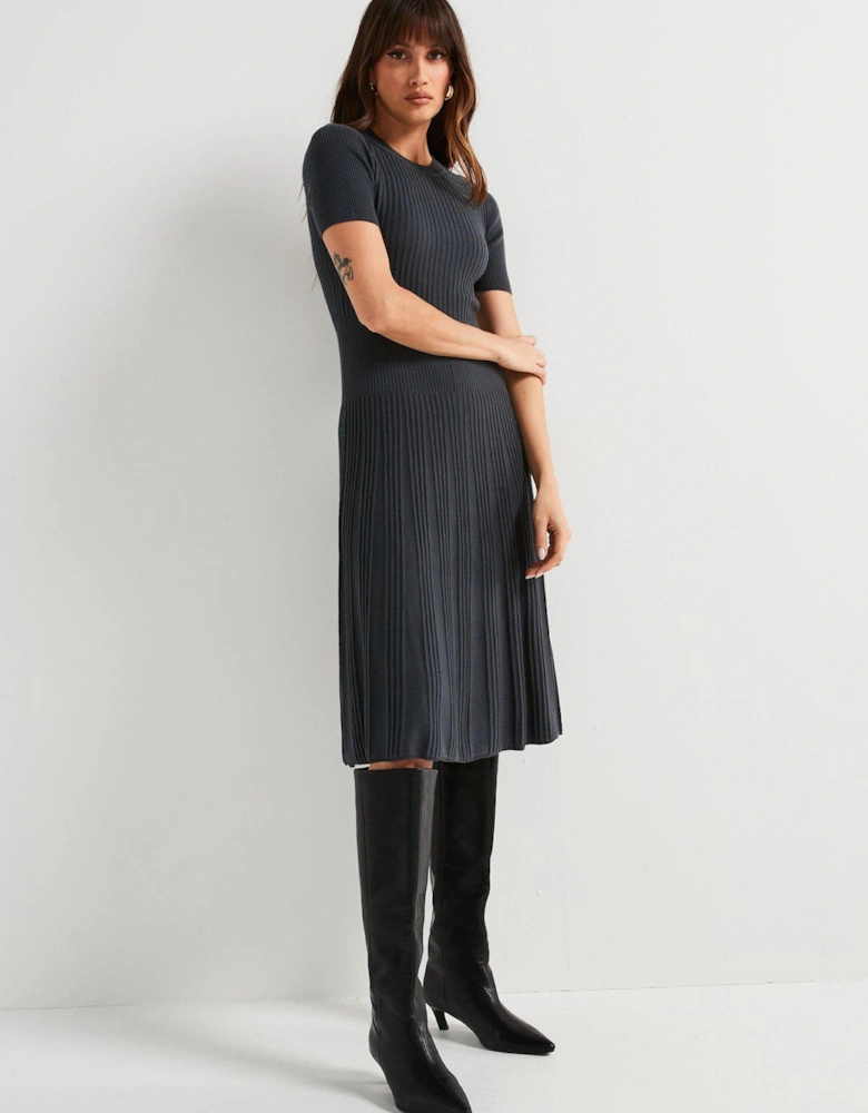 Merino Short Sleeve Dress - Dark Grey