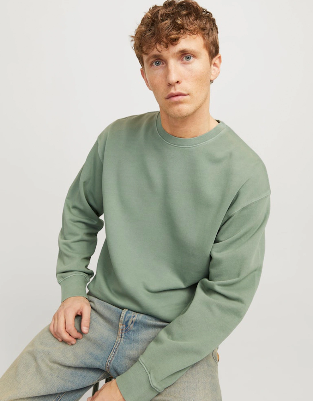 Essentials Charge Faded Crew Neck Sweat Iceberg Green