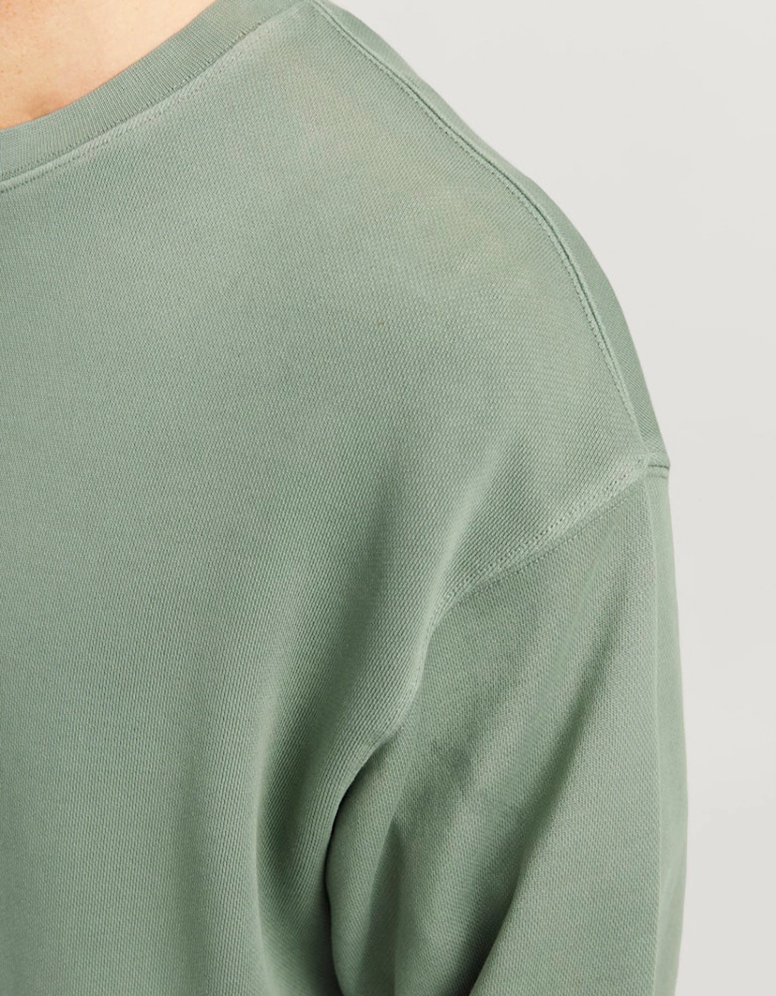 Essentials Charge Faded Crew Neck Sweat Iceberg Green