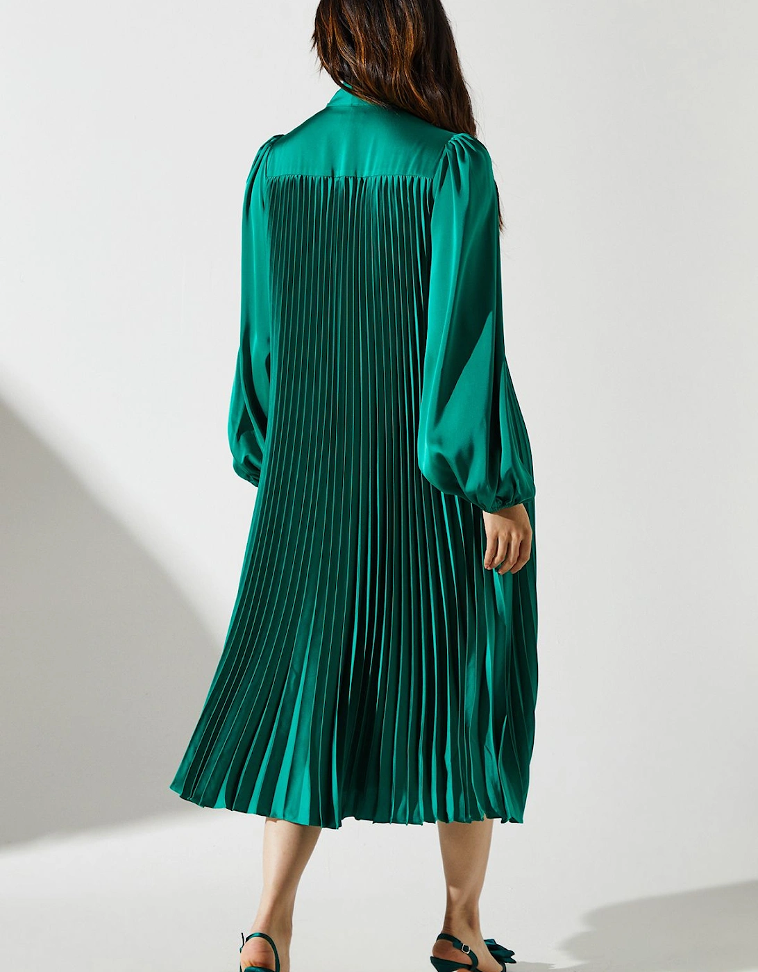 Satin Pleated Tie Neck Volume Dress