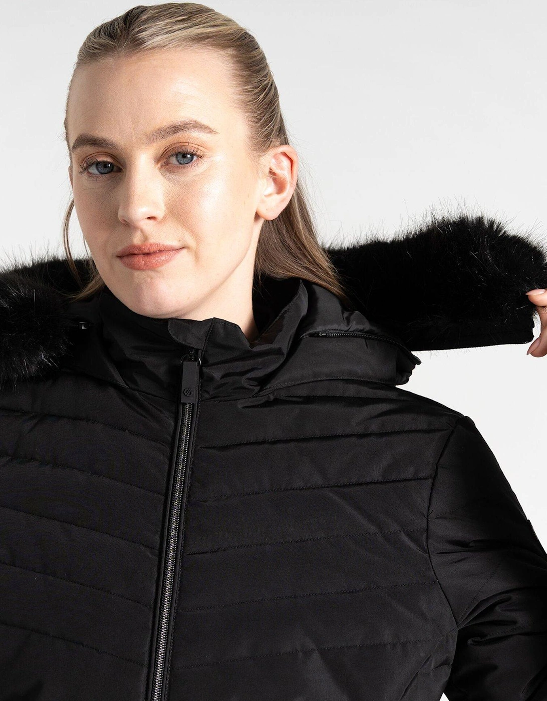 Women's Lifestyle Striking IV Jacket - Black