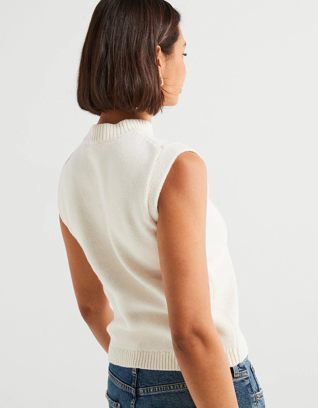 Rondher Rose Button Crew Neck Tank - Off White