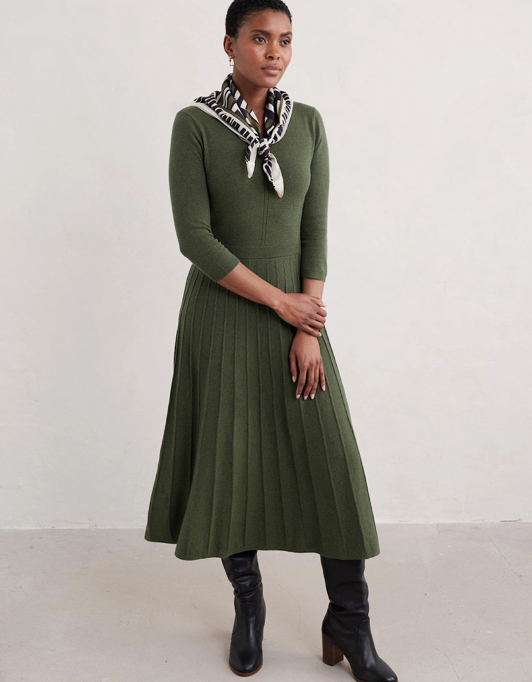 Round Neck Midi Dress - Green