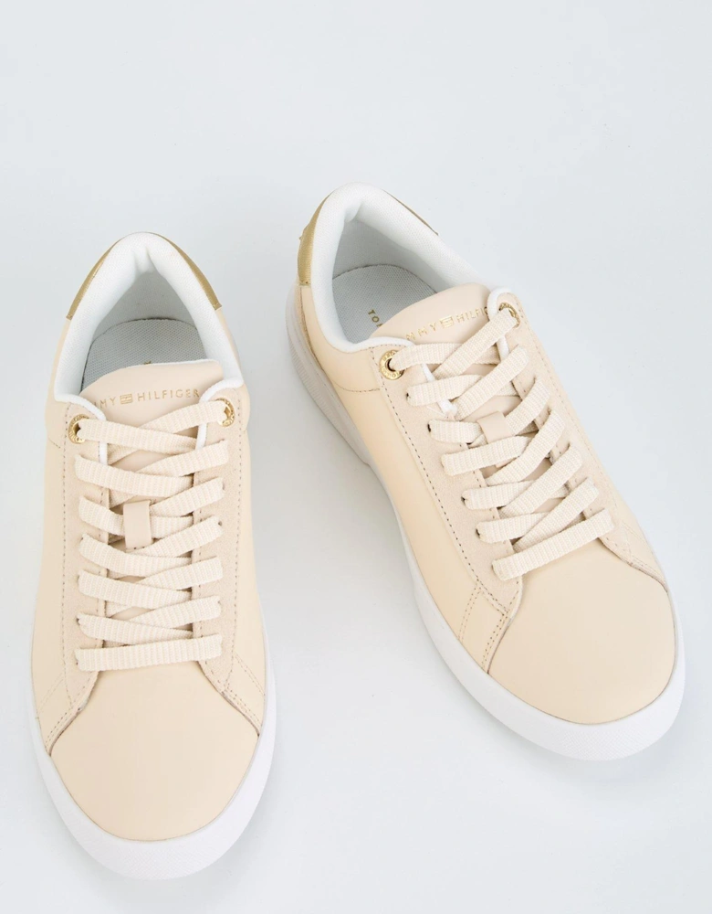 Court Logo Trainer - White