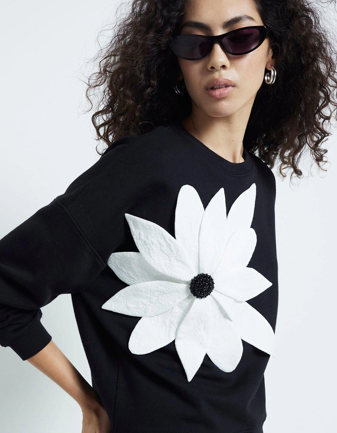 Mono 3D Flower Sweat - Black