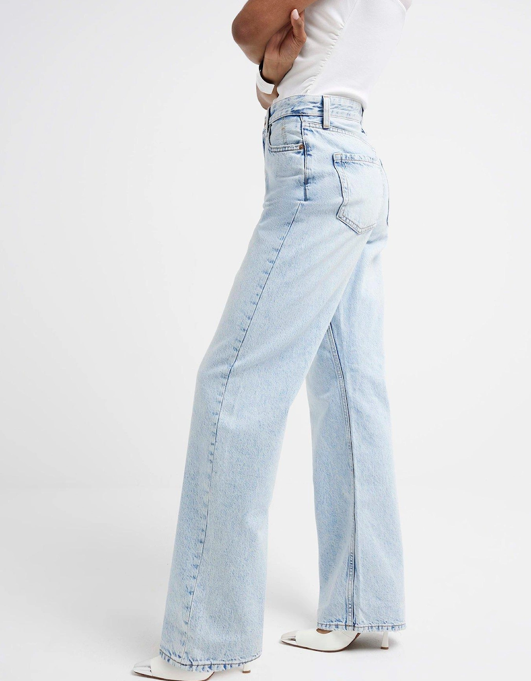 Relaxed Straight Jean - Light Denim