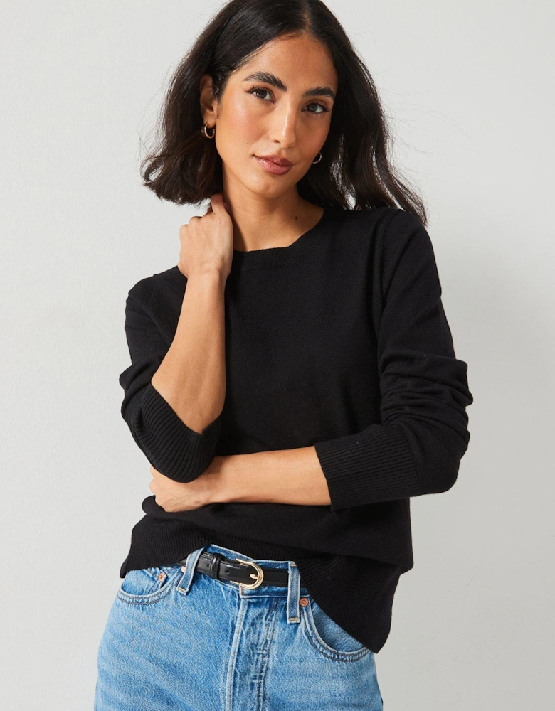 Relaxed Crew Neck Jumper - Black
