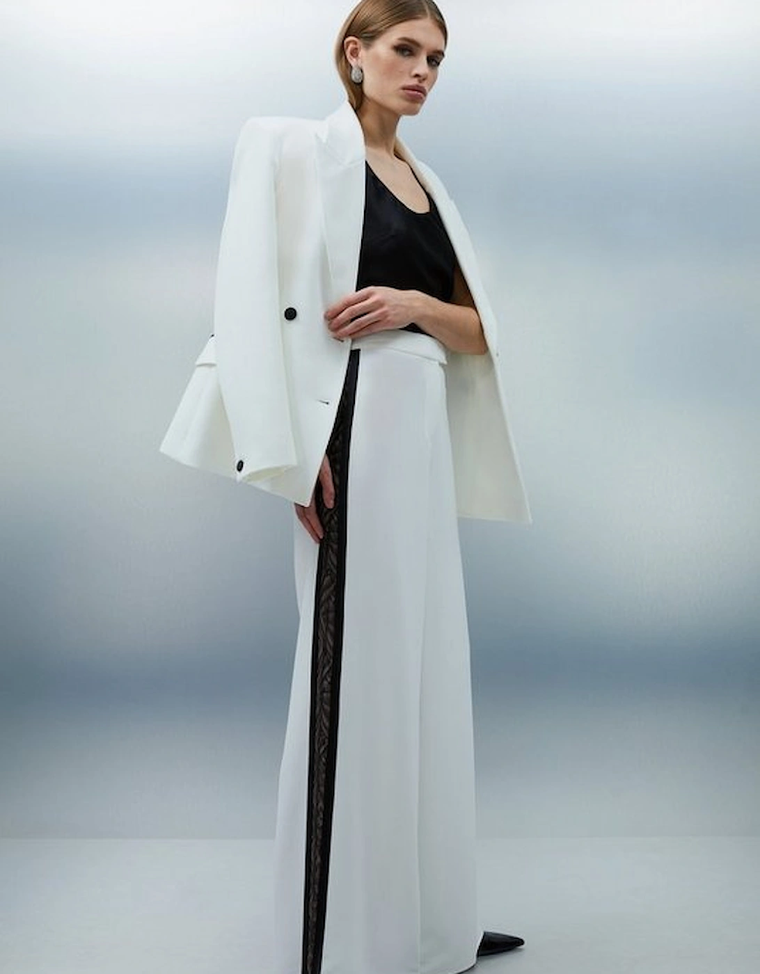 Lace Applique Contrast Tailored Tuxedo Jacket