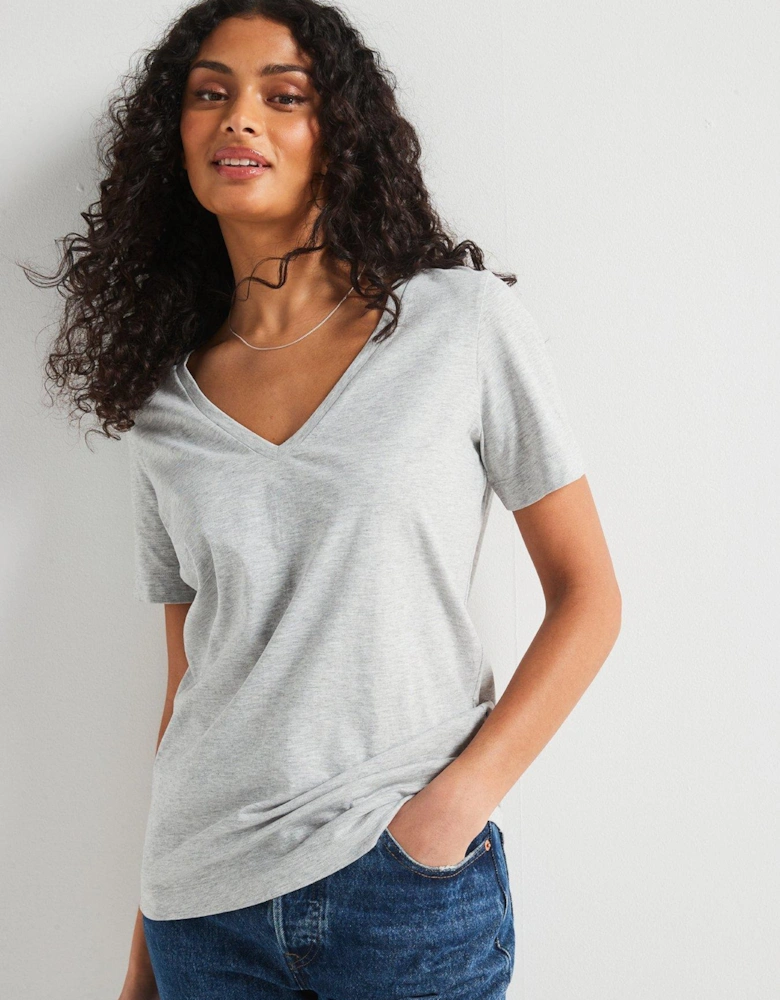 The Essential V Neck T-Shirt - Grey