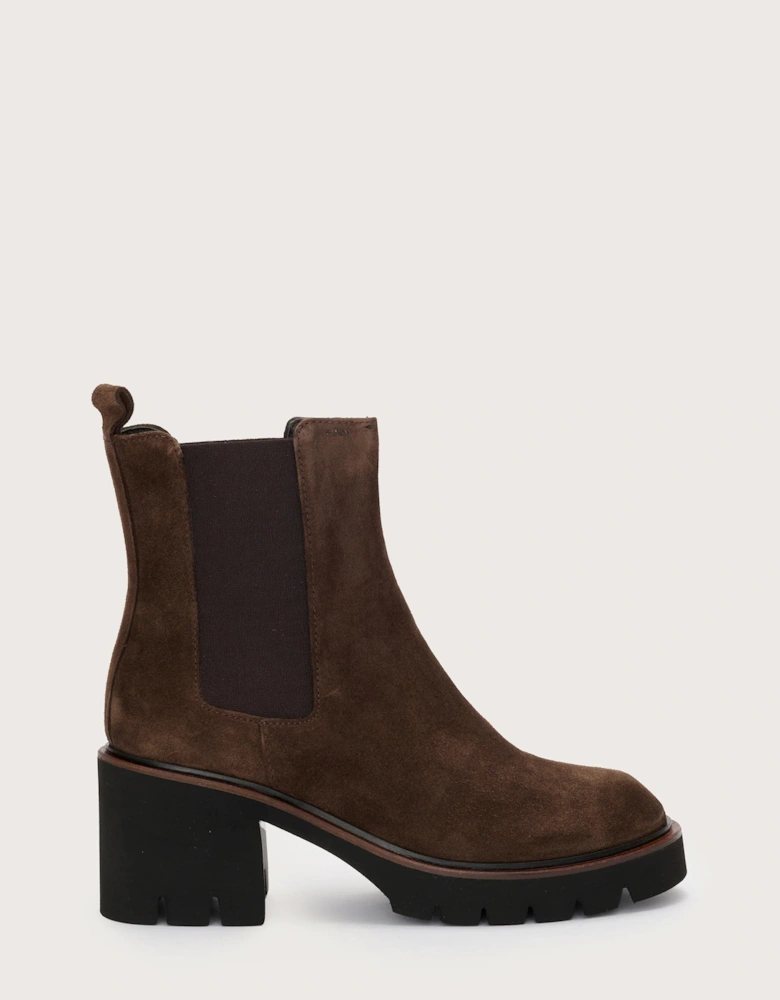 Brown suede pull on boots