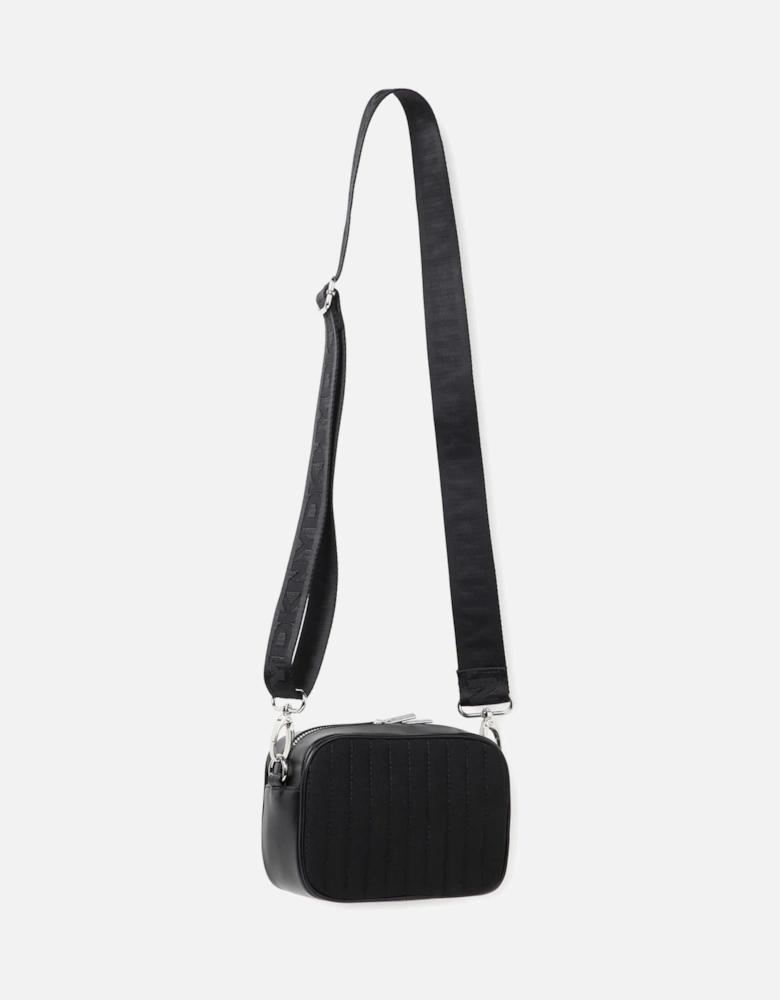 BLACK HANDBAG D62102