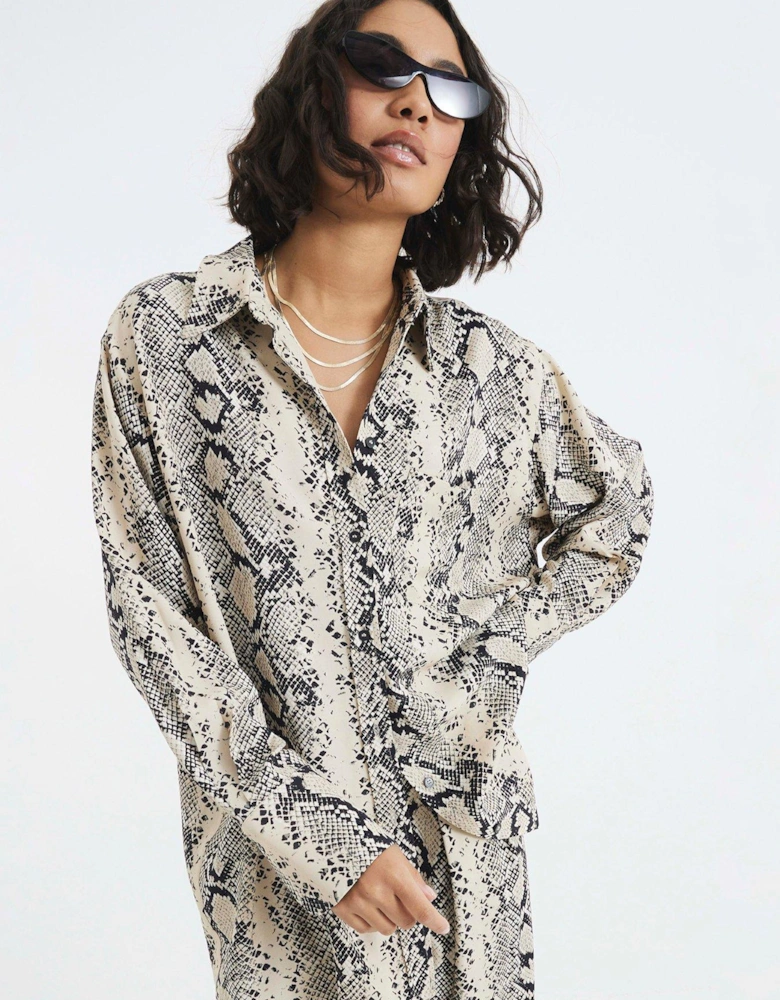 Oversized Snake Print Shirt - Cream