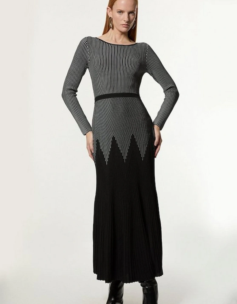 Zig Zag Detail Knitted Maxi Dress