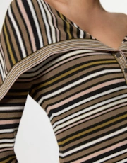 Thumbnail 2 of 4