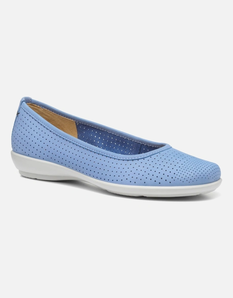 Livvy II Womens Slim Fit Pumps