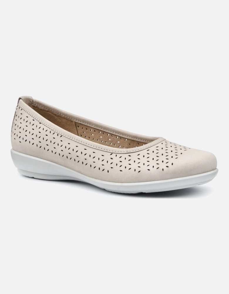 Livvy II Womens Wide Fit Pumps