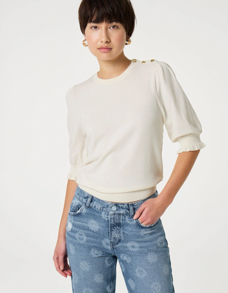 Molly short sleeve pullover in cosy white