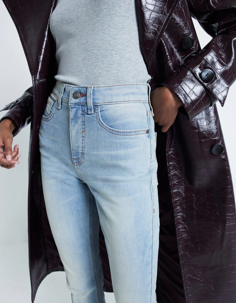 High Rise Tummy Hold Flare Jean - Light Denim