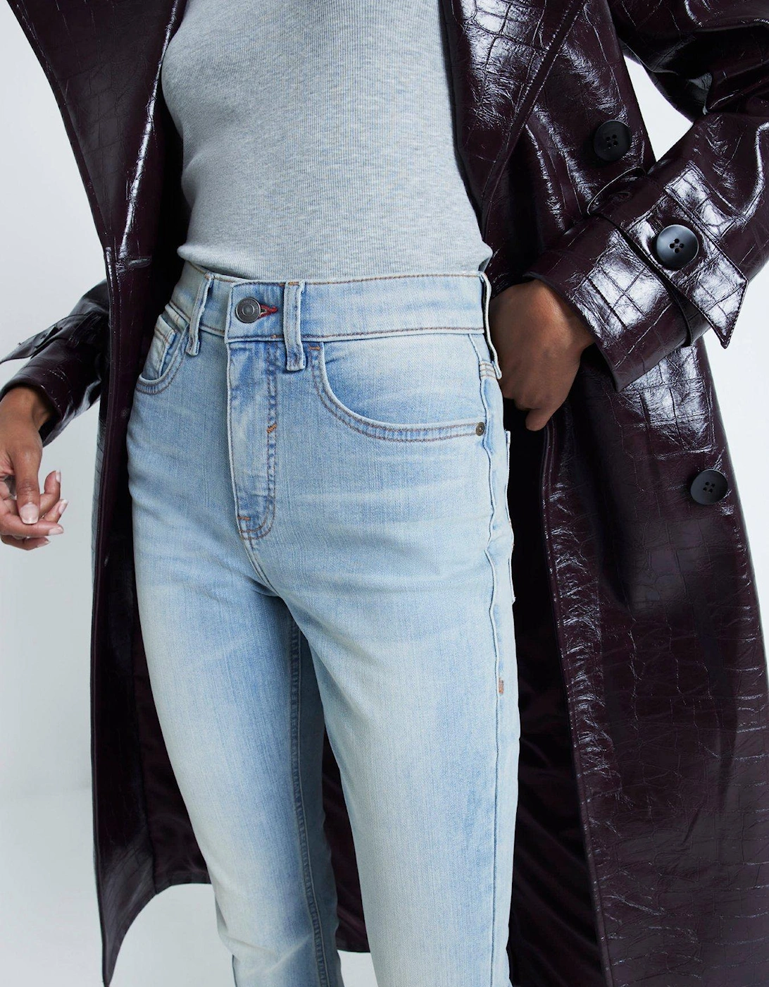 High Rise Tummy Hold Flare Jean - Light Denim