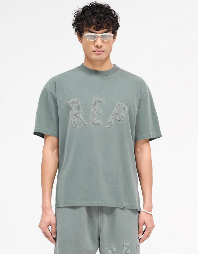 Oversized Fit Rep Applique T-Shirt