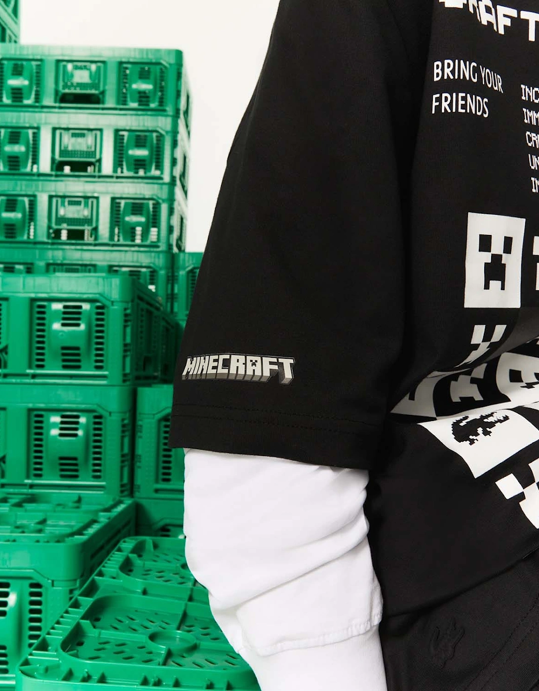 x Minecraft T-Shirt