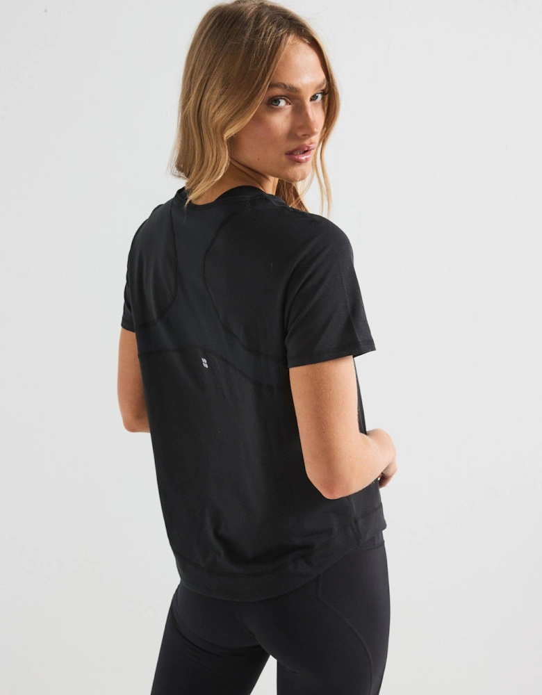 Womens Training Breathe Easy Short Sleeve Top - Black