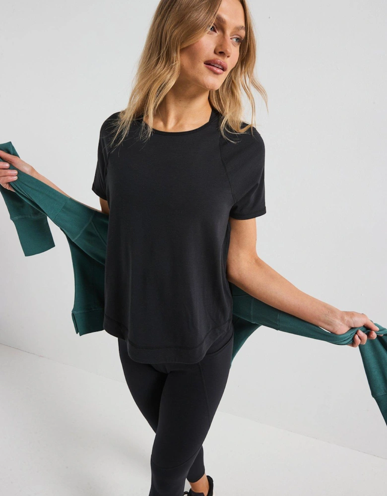 Womens Training Breathe Easy Short Sleeve Top - Black