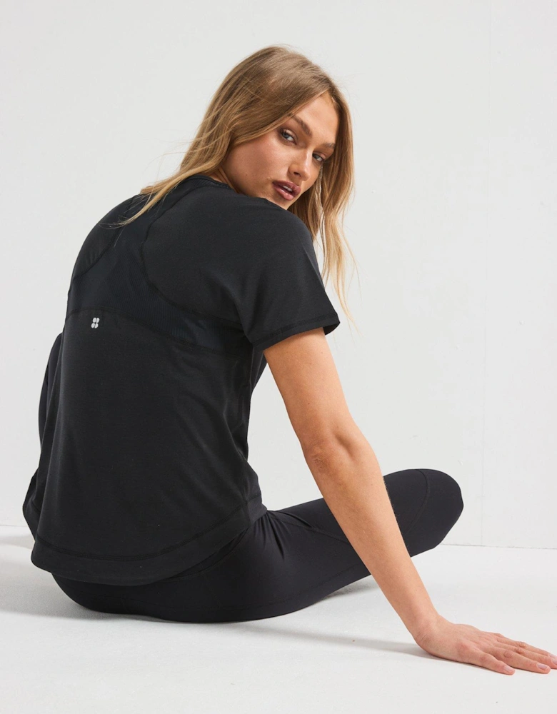 Womens Training Breathe Easy Short Sleeve Top - Black