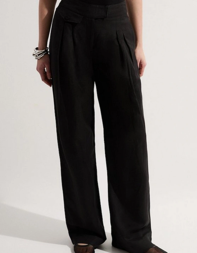 Viscose Linen Pleat And Pocket Detail Woven Straight Leg Trouser