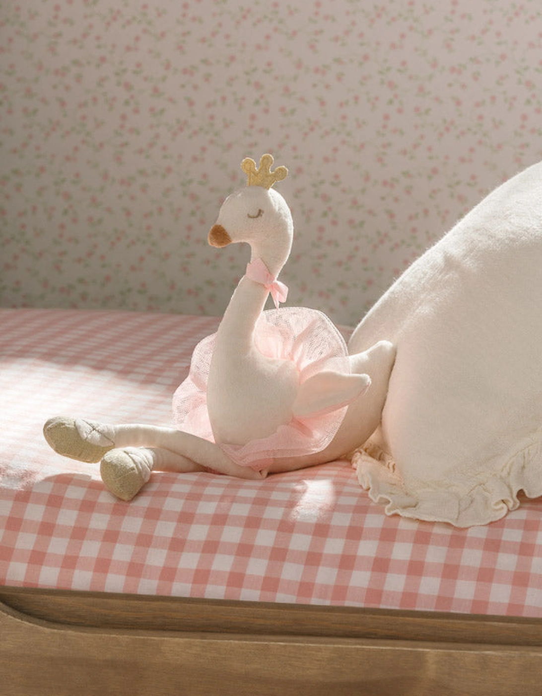 Girls Pink Swan Toy