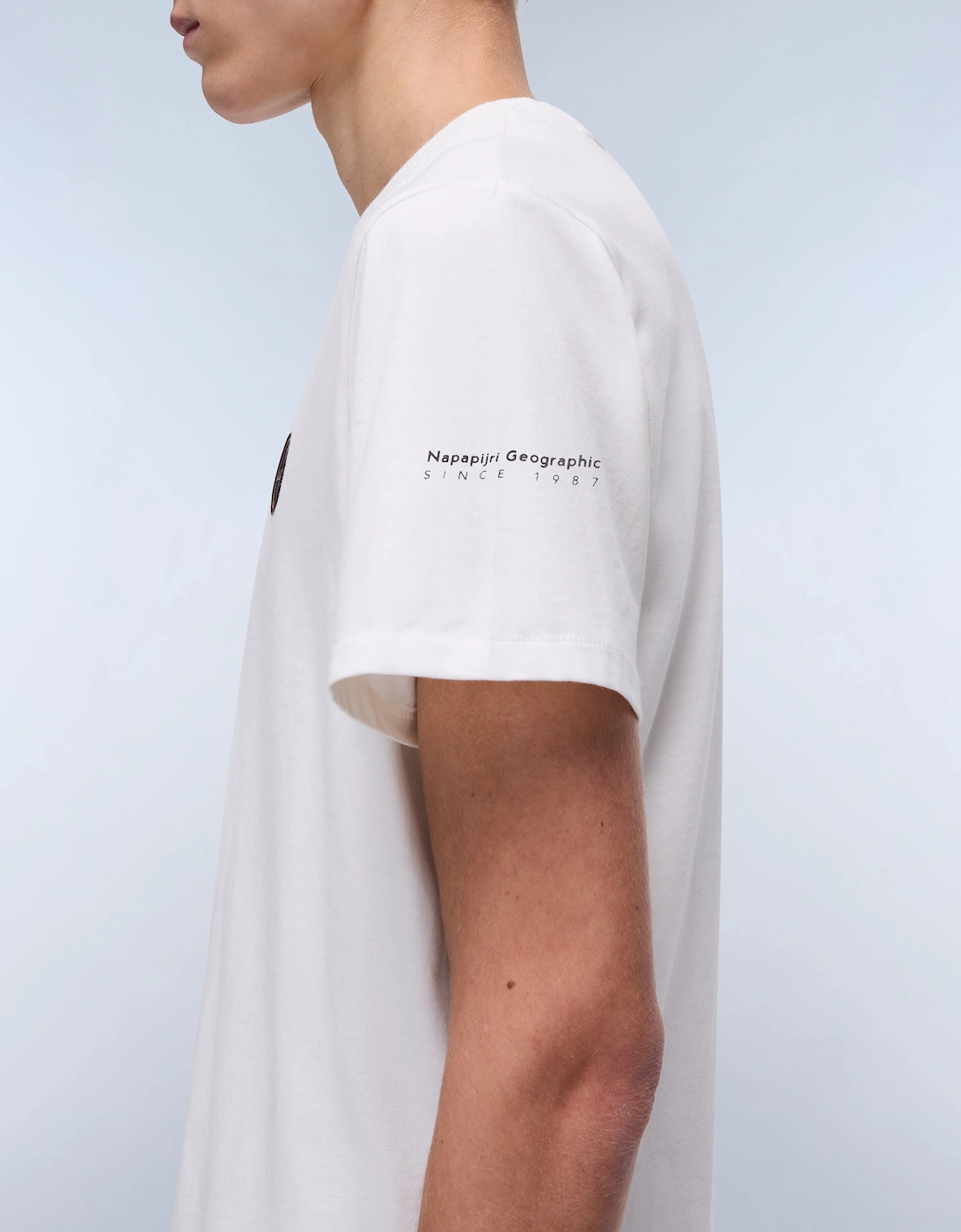 S-Badge Logo Short Sleeve T-Shirt - White Heron