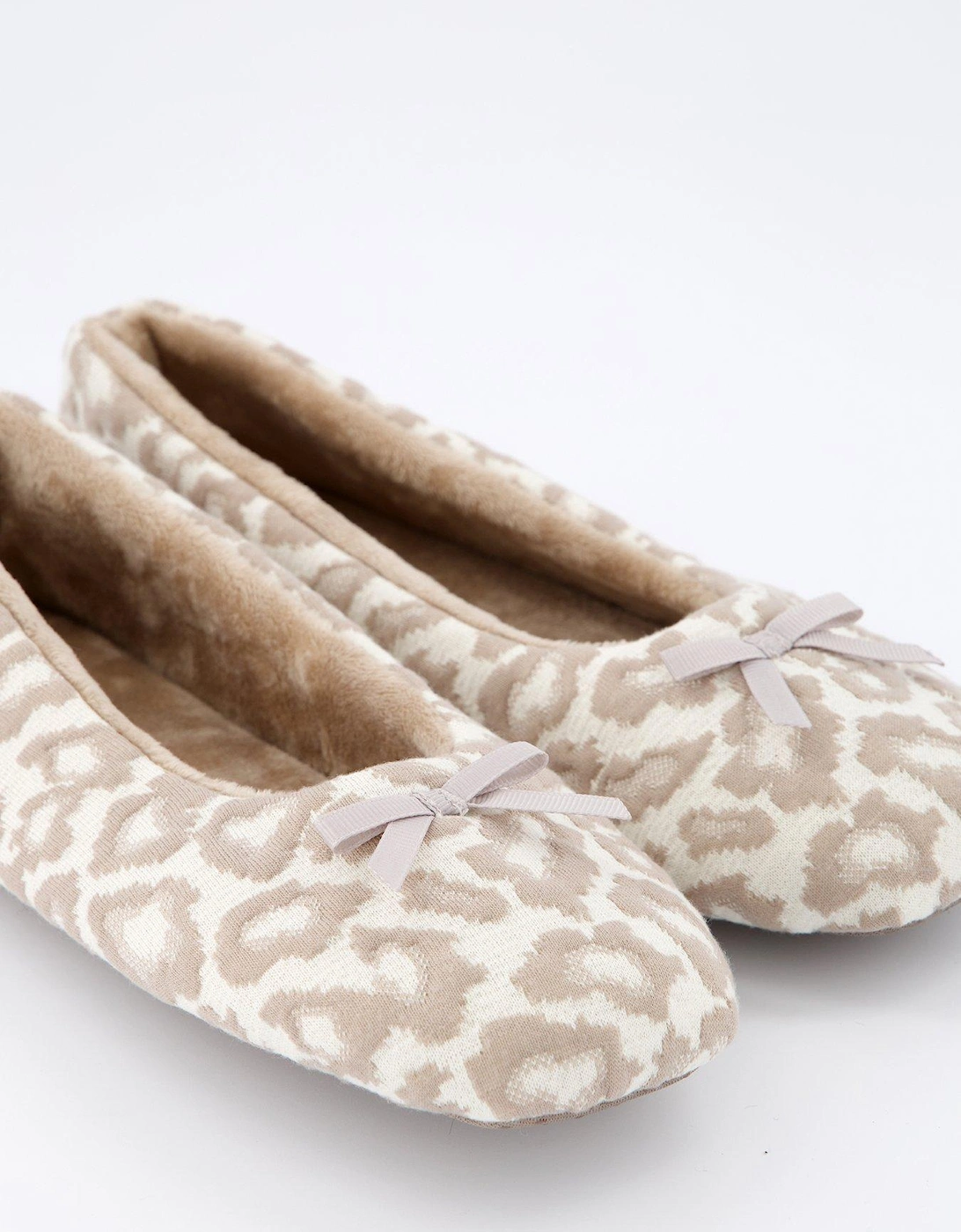 Ballerina Slipper with Bow Detail - Natural