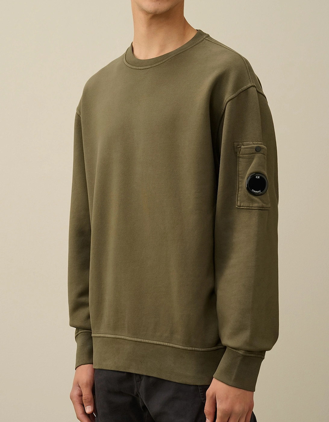 Diagonal Fleece Lens Sweatshirt Green