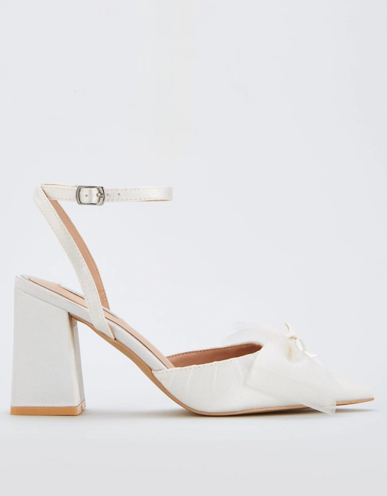 Be Mine Jomi Heeled Sandals - Ivory Satin