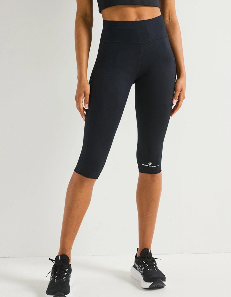 Womens Running Core Capri - All Black